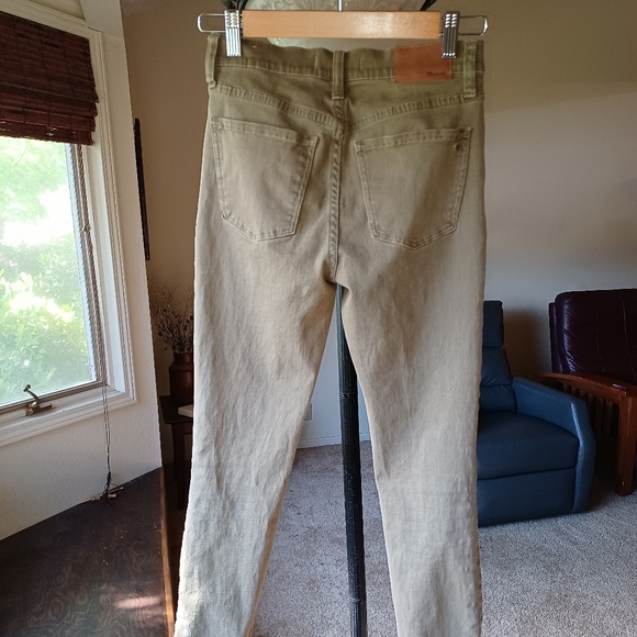 Madewell olive-green pants. GUC. 9" high riser. Size 25. - Picture 6 of 6